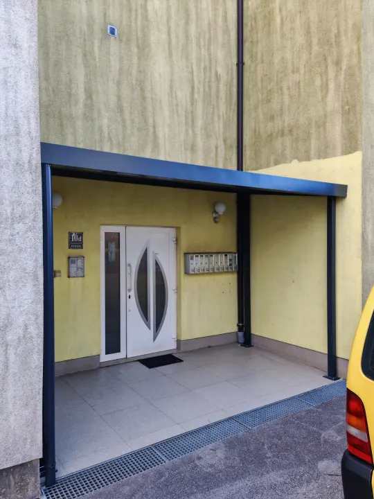 NADSTREŠNICE SENDVIĆ PANEL — ATS Metal Rijeka